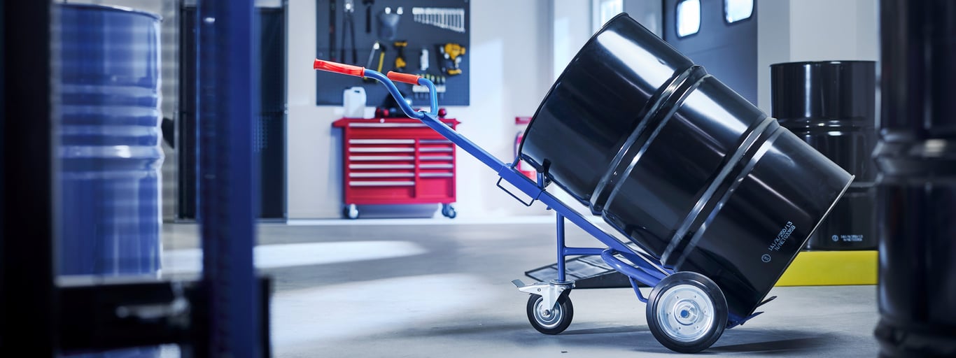 Fat på fatvogn från Cowab. Foto