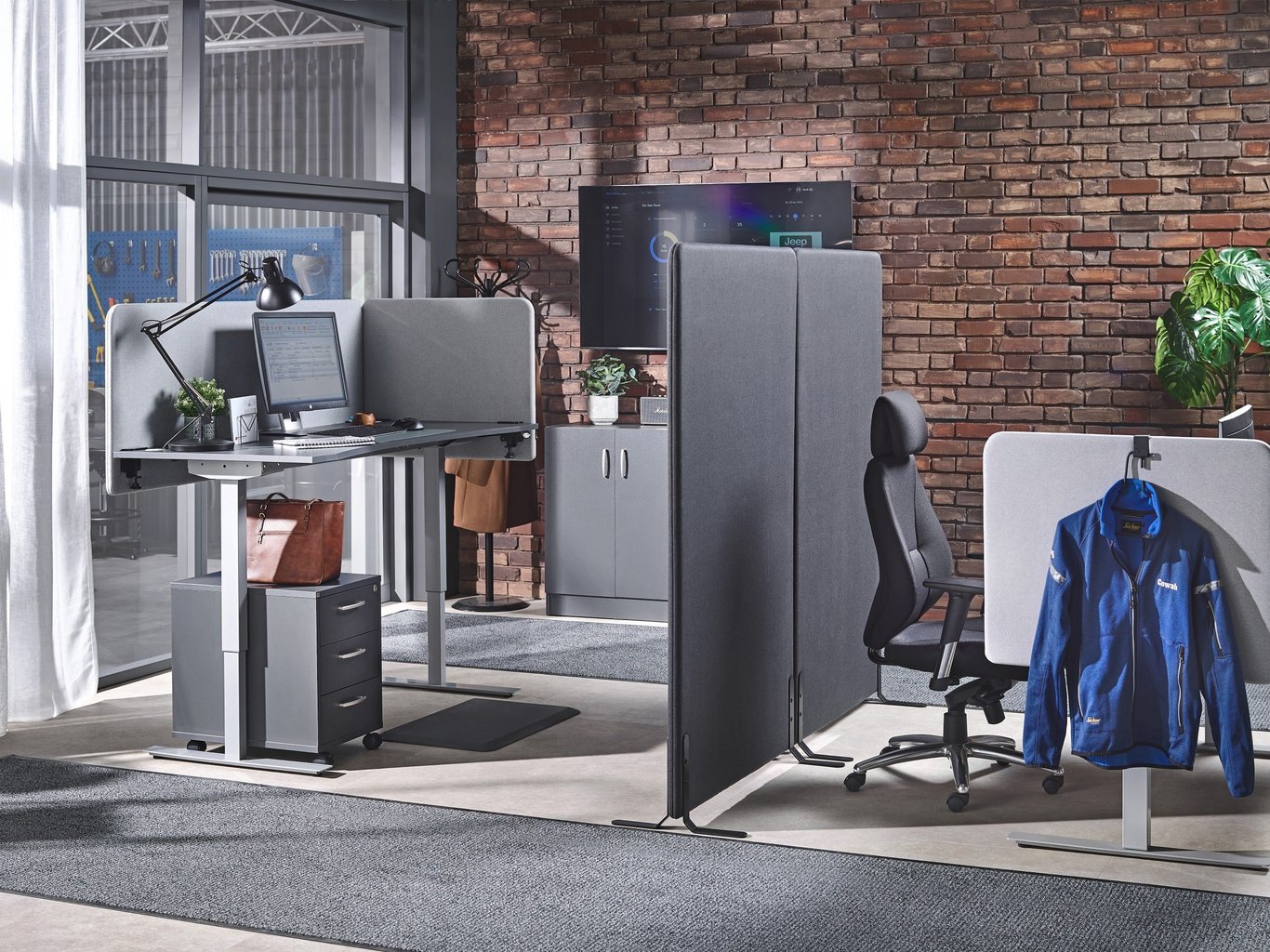 Skjermvegg fra Cowab i kontorlandskap. Foto