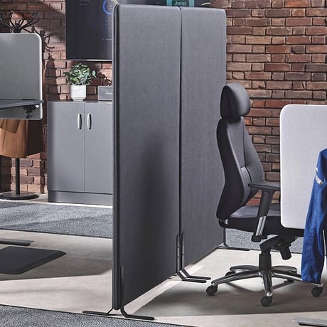 Nærbilde av skjermvegg fra Cowab. Foto