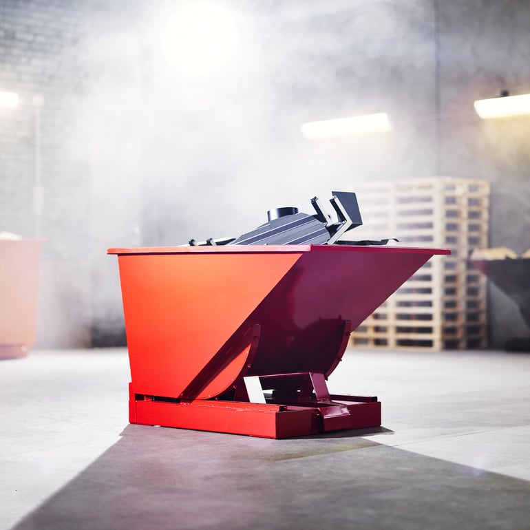 Röd tippcontainer från Cowab