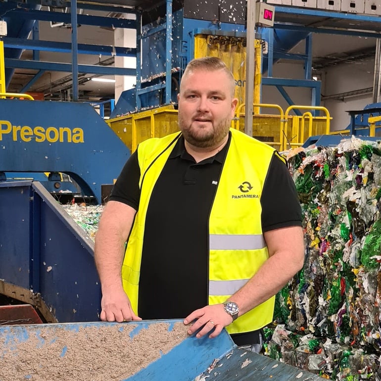 Tippcontainer från Cowab på Returpack